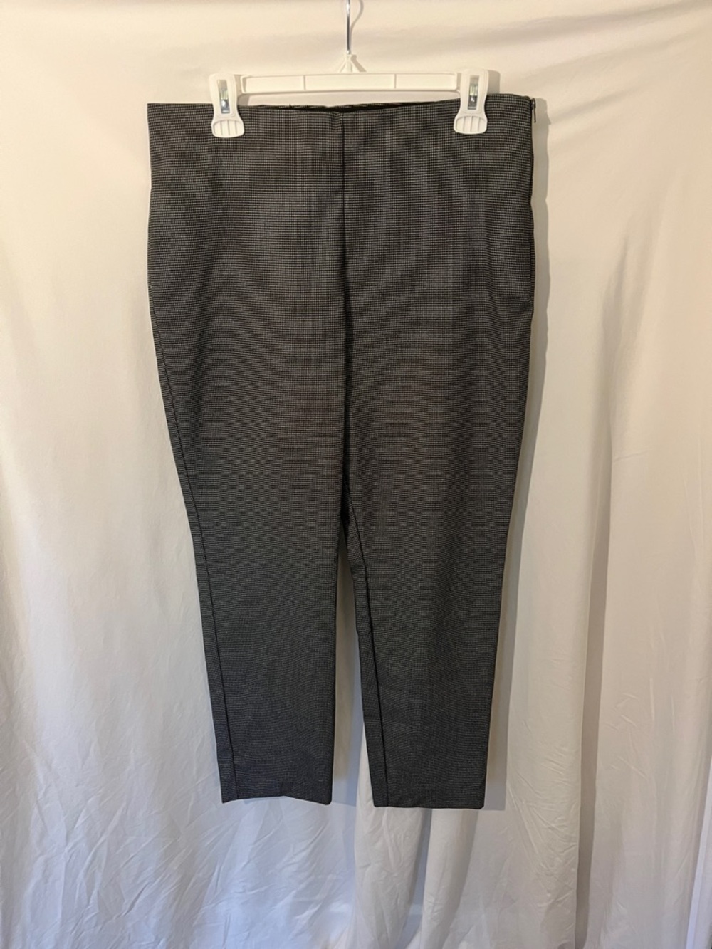 Women’s Nine West Blank and White Side Zip Skinny Dress Pants